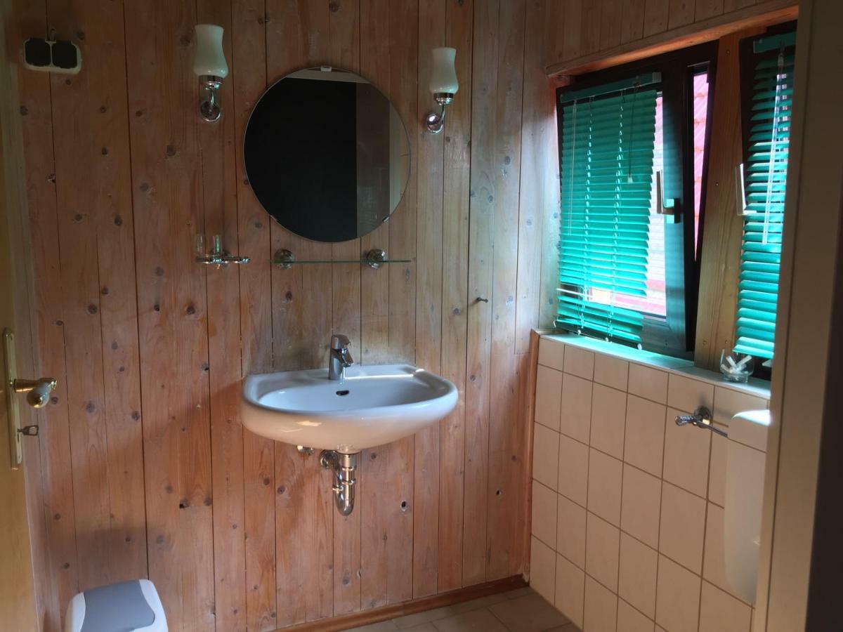 Radler Pension Wettin Extérieur photo
